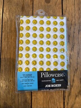 *reserved* Joe boxer smiley pillow cases